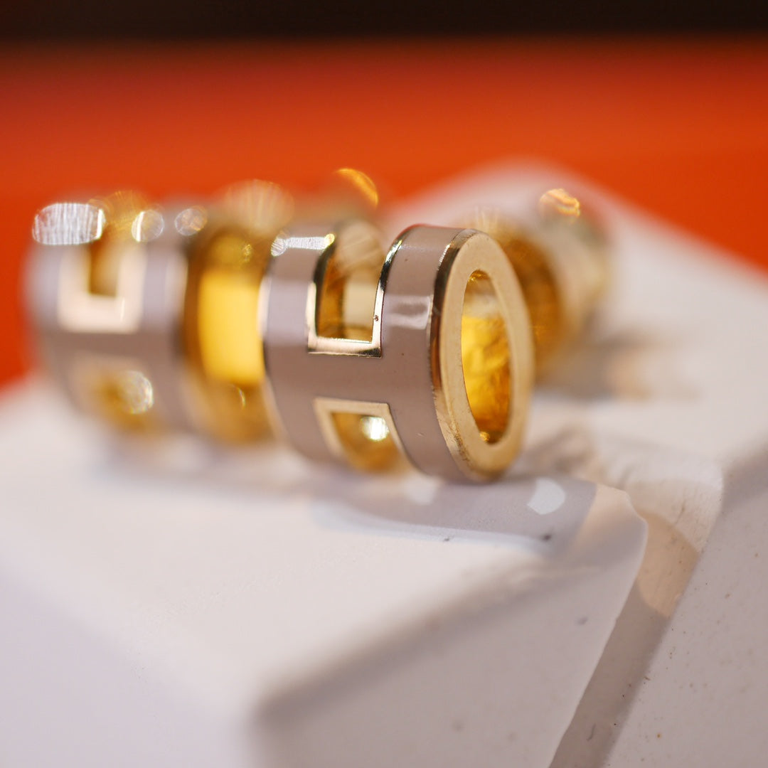 [Star Jewelry]MINI POP H GOLD EARRINGS GREY