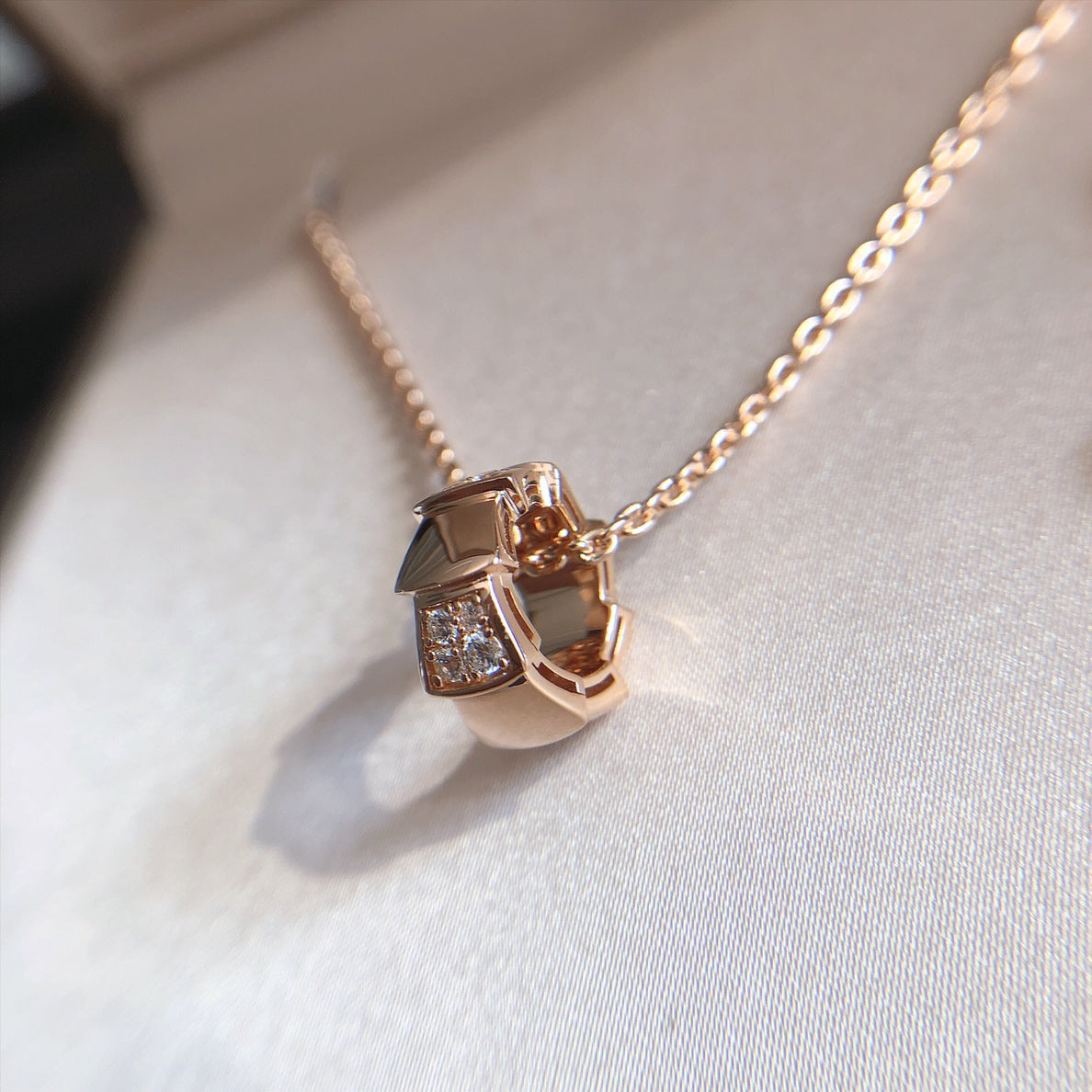 [Star Jewelry]SERPENTI PEDANT DIAMOND PINK GOLD NECKLACE