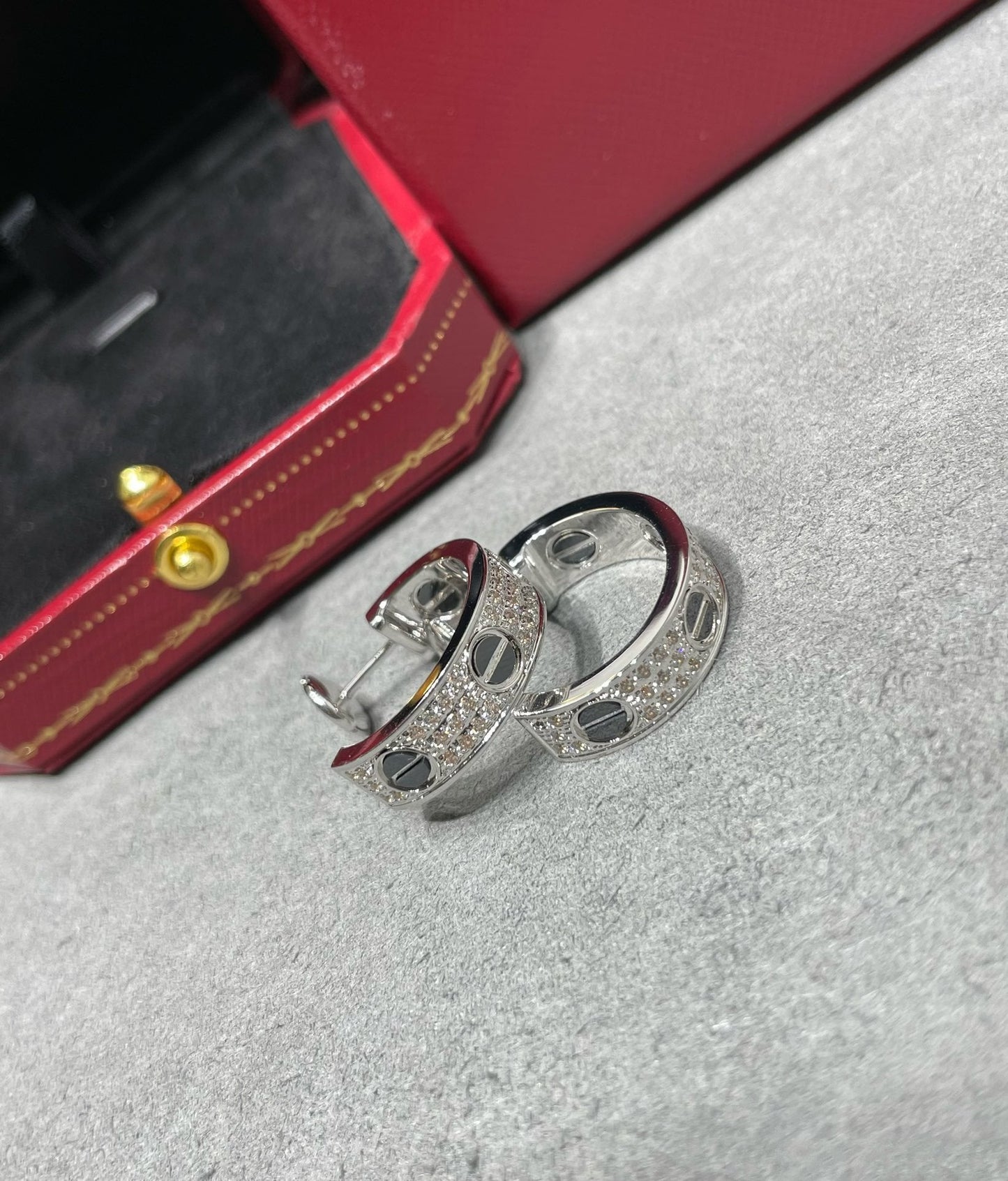 [Star Jewelry]LOVE CERAMIC DIAMOND PAVED SILVER EARRINGS