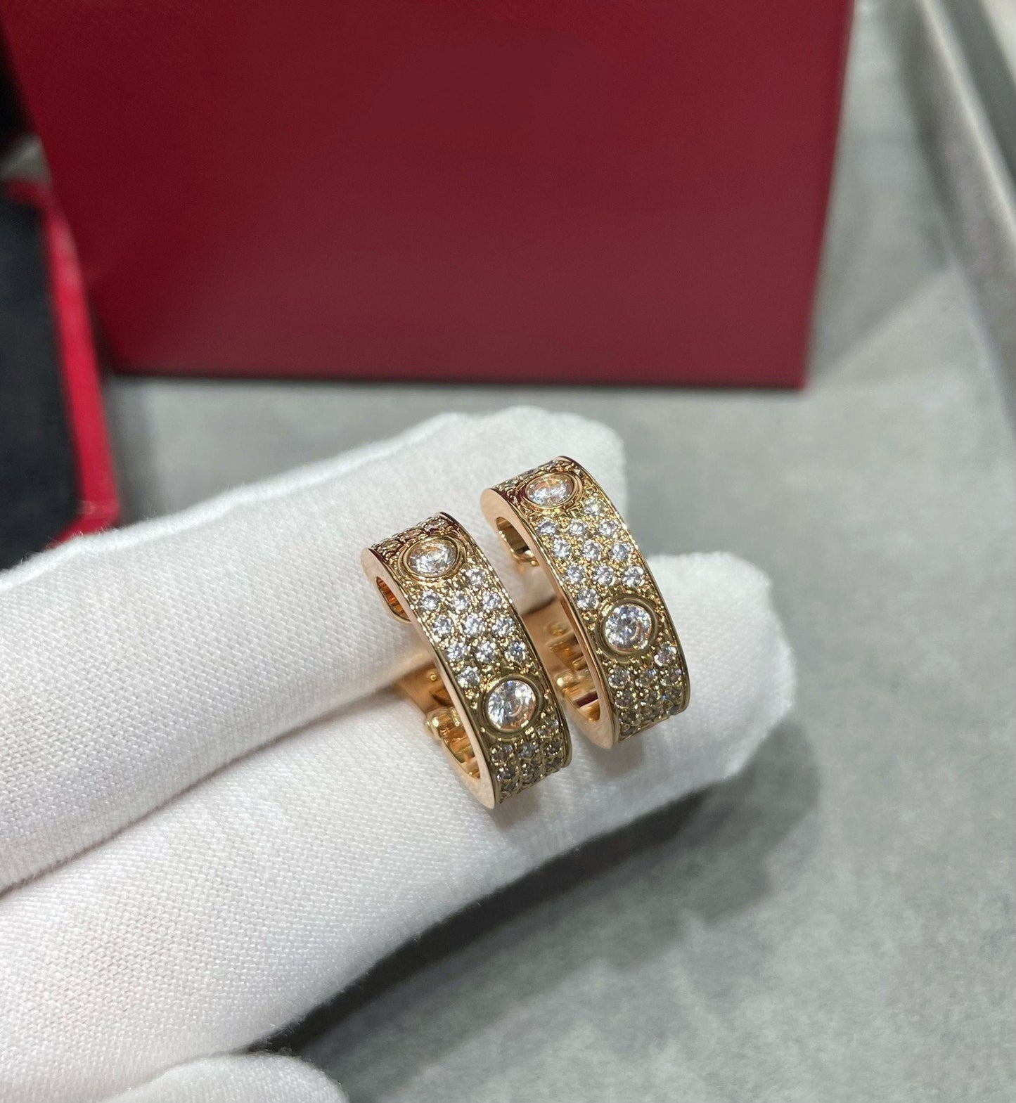 [Star Jewelry]LOVE 5.5MM DIAMOND PAVED EARRINGS