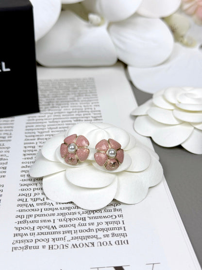 [Star Jewelry]26C Pink Camellia Pearl Enamel Stud Earrings