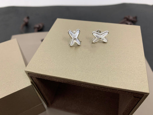 [Star Jewelry]JEUX DE WHITE MOP SILVER DIAMOND EARRINGS