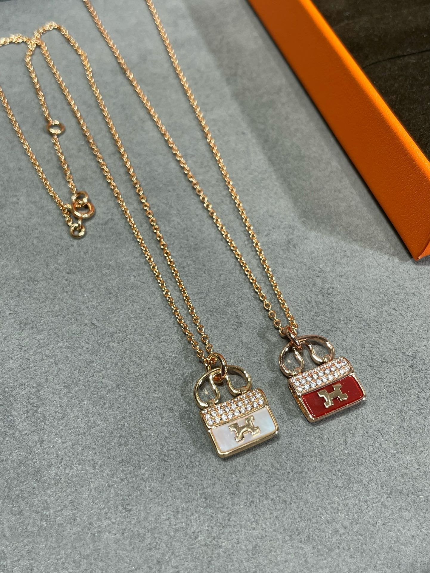 [Star Jewelry]H CIRCE MOISSANITE PENDANT NECKLACE GOLD