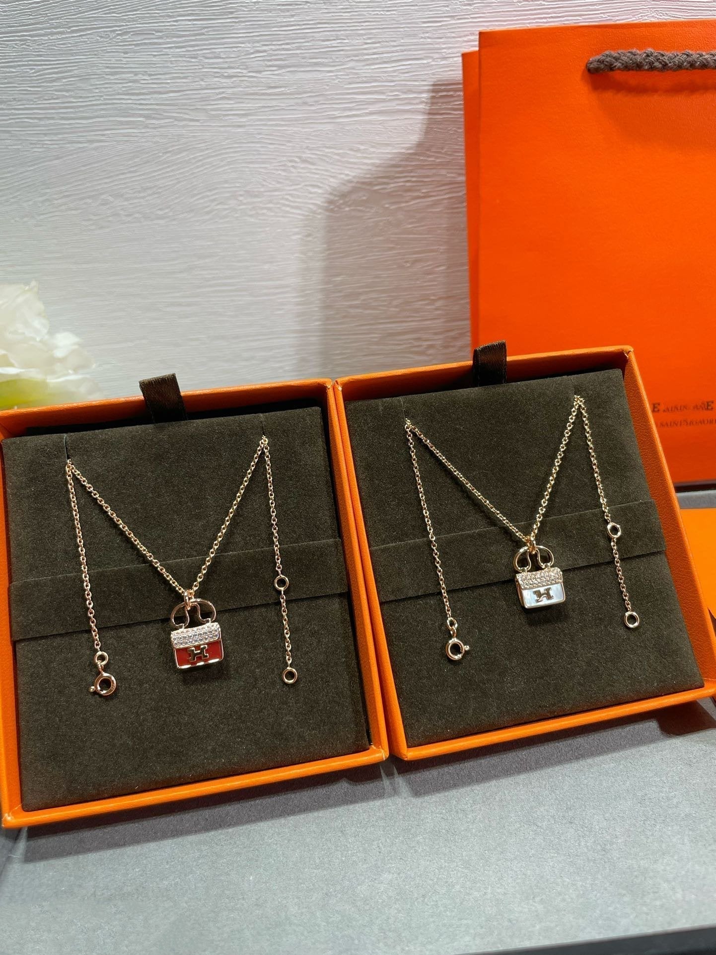 [Star Jewelry]H CIRCE MOISSANITE PENDANT NECKLACE GOLD